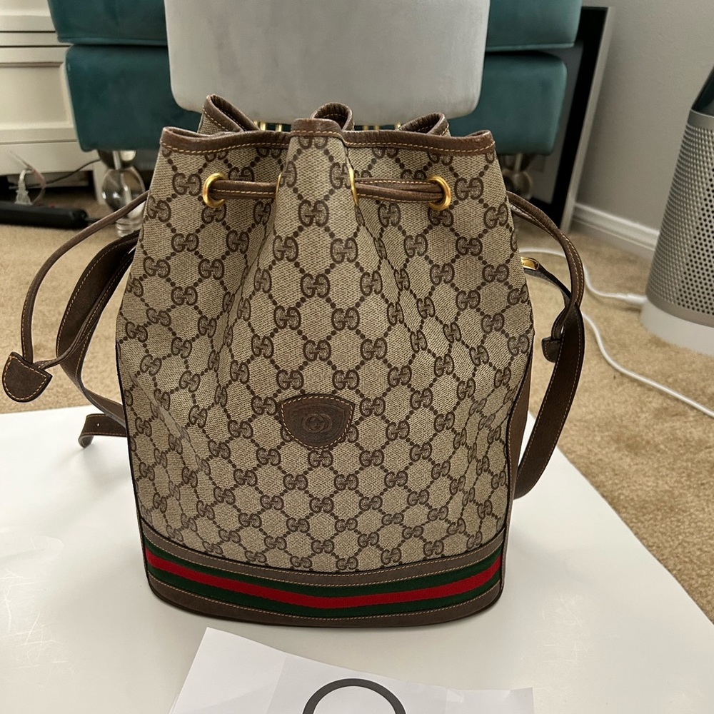 Authentic Gucci Vintage Bucket Bag